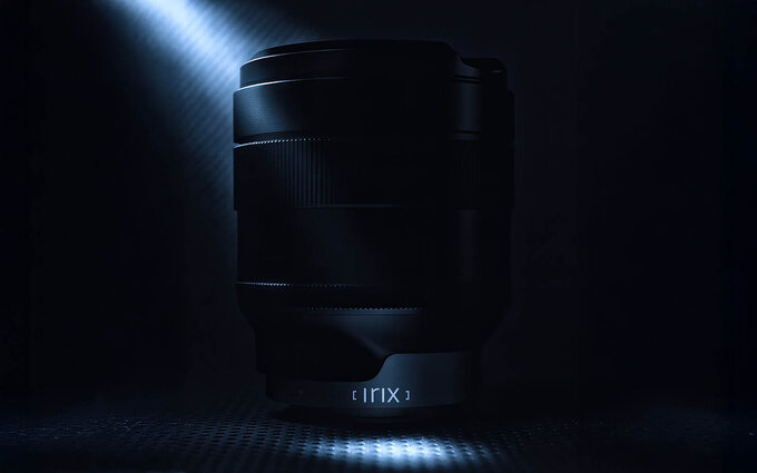 Irix z autofokusem