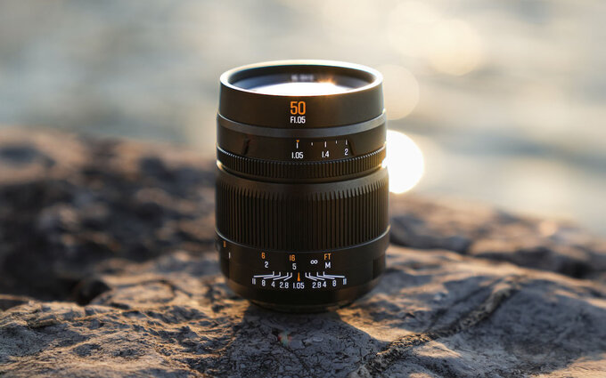 Brightin Star MF 50 mm f/1.05