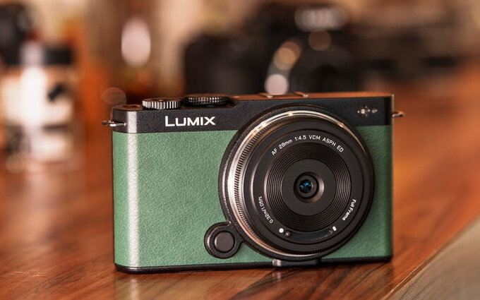 Viltrox AF 28 mm f/4.5 L Viltrox AF 28 mm f/4.5 L