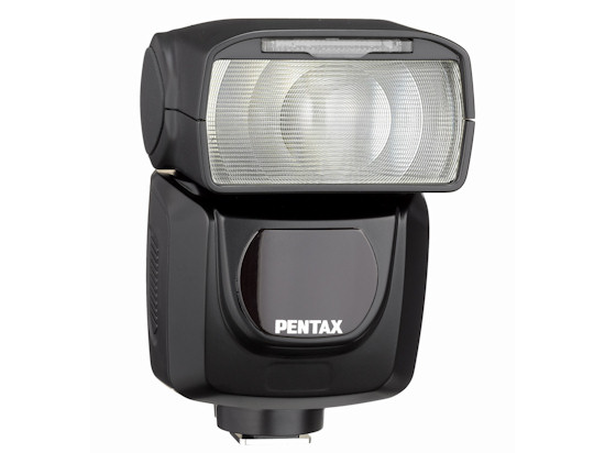 Lampa PENTAX AF360FGZ II i obiektyw dekielek